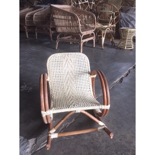 Ghế trẻ em bập bênh(hàng có sẵn)