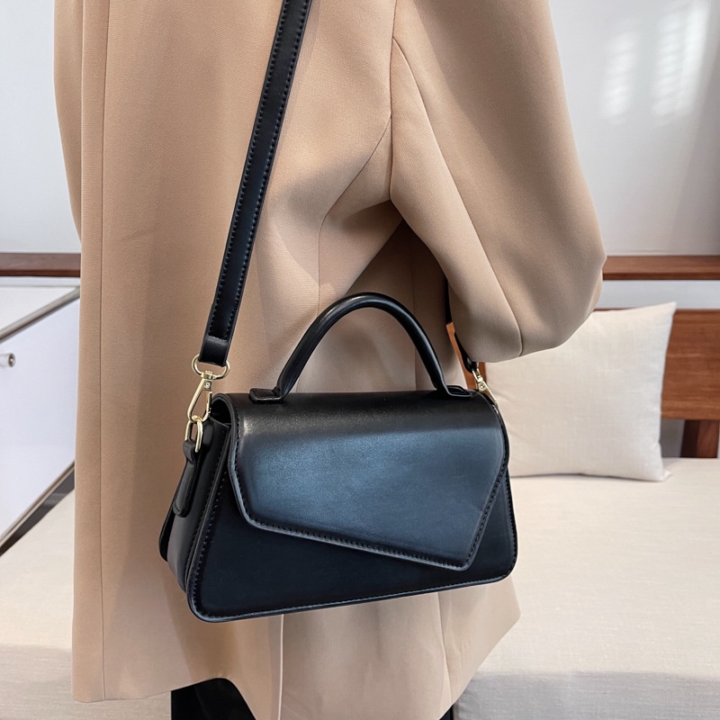 Túi xách IELGY màu sắc cổ điển dễ phối đồ dành cho nữ