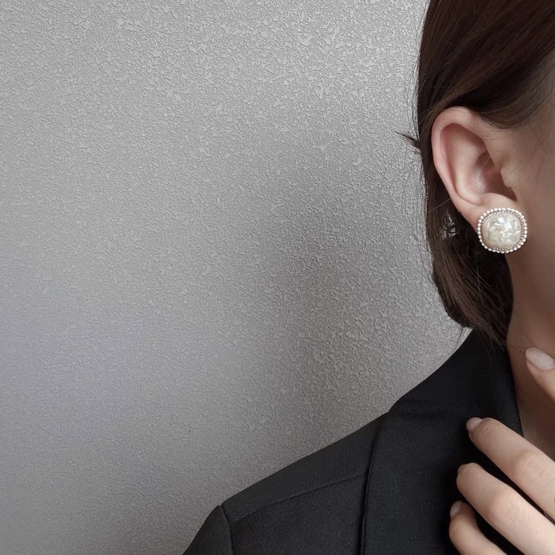 Khuyên tai đính hạt cổ điển đơn giản - Maben