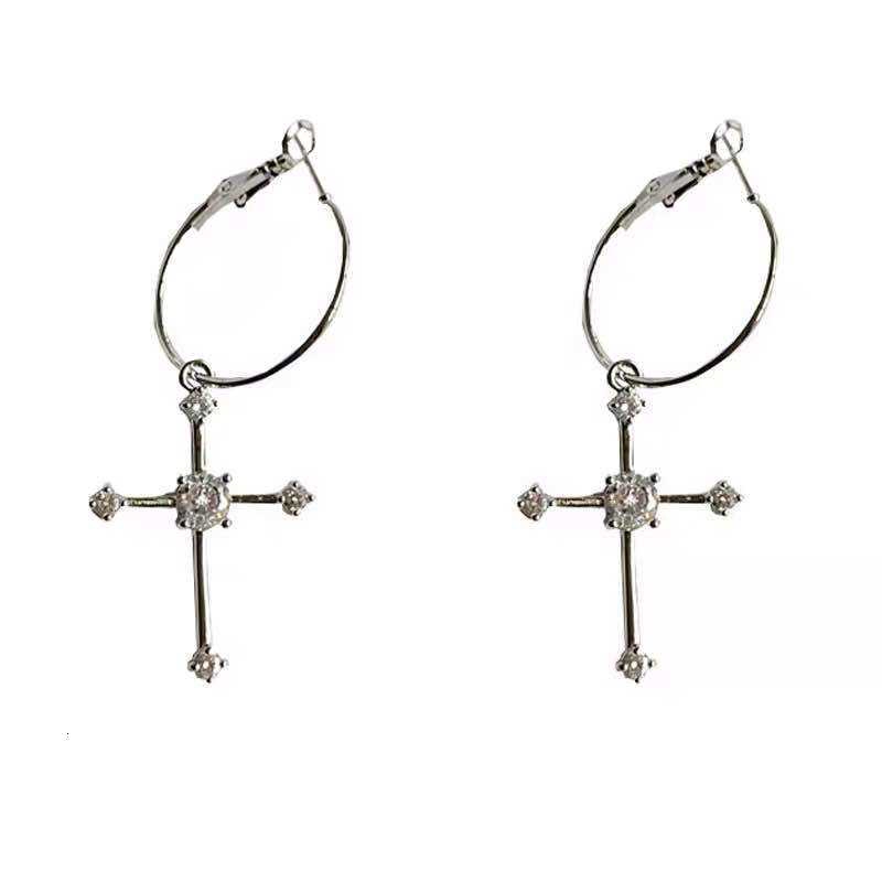 Bông Tai Hình Chữ Thập Lấp Lánh 22159