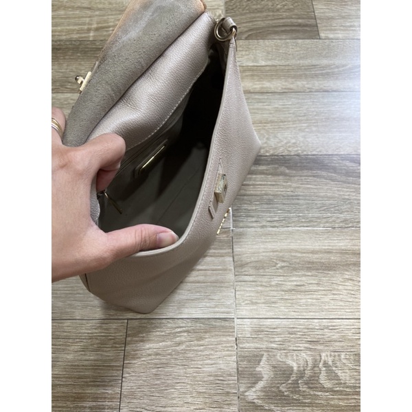 Túi si hiệu Furla
