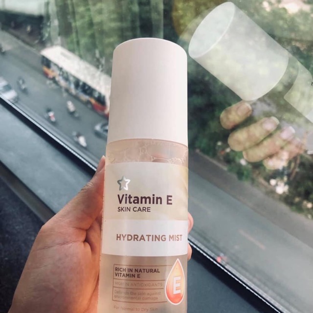 XỊT KHOÁNG VITAMIN E CHO LÀN DA CĂNG BÓNG NGẬM NƯỚC ĐANG SALEE CỰC RẺ