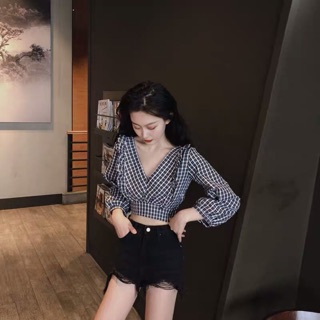 [order] áo sơ mi croptop kẻ cổ V phối bèo
