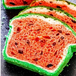 bánh mì sandwich dưa hấu  ( sandwich nguyên cám chocolate chips)
