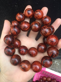 Vòng gỗ sưa Lào 20li