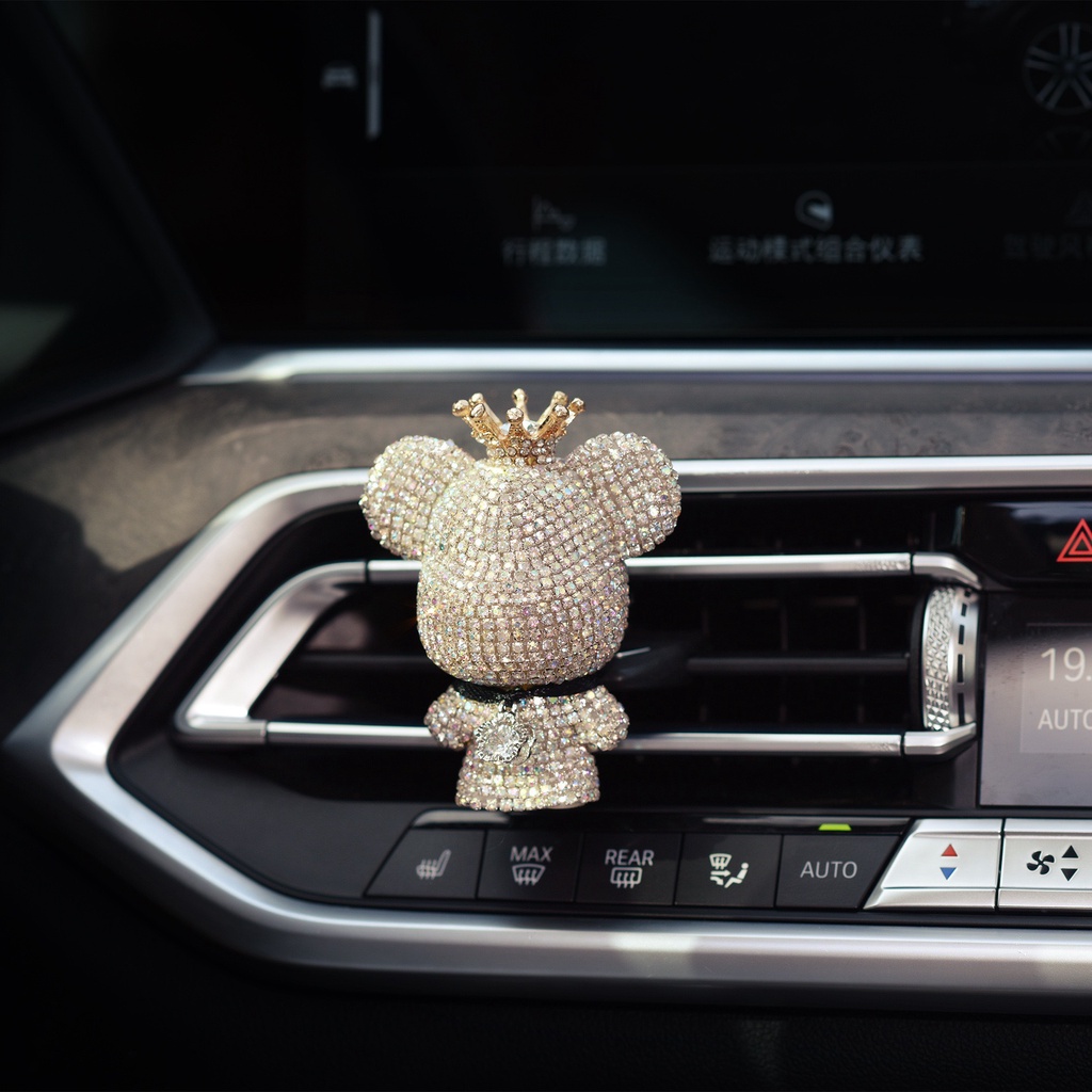 Cài cửa gió điều hòa ô tô - Gấu Bearbrick đính đá sáp thơm - Phụ Kiện Trang Trí Ô Tô