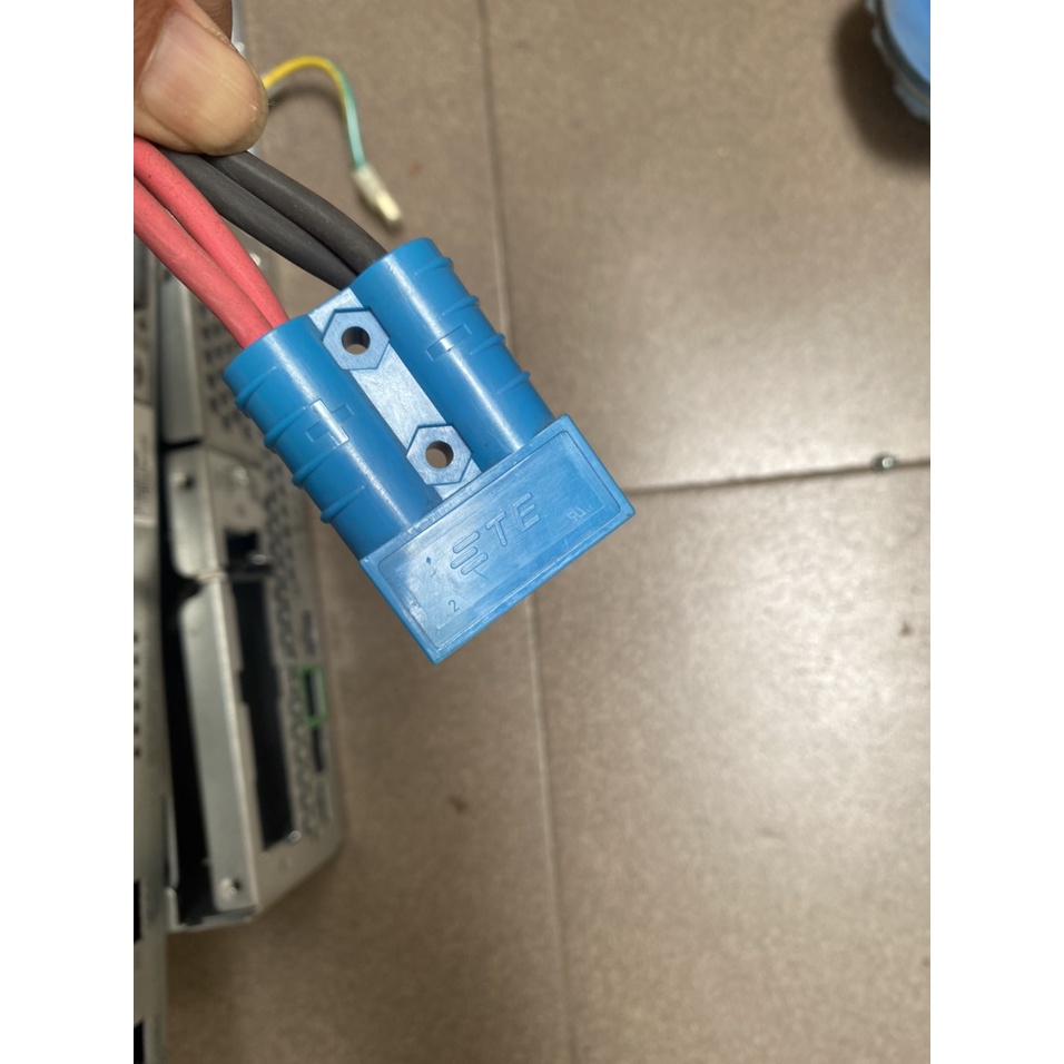Socket T007 TE dùng cho UPS APC