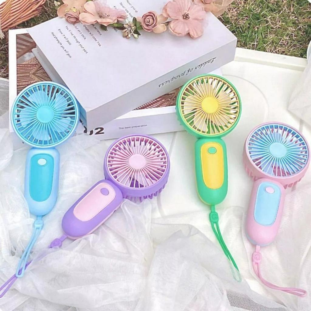 Quạt tích điện cầm tay mini CÓ DÂY ĐEO mẫu mới mùa hè 2023