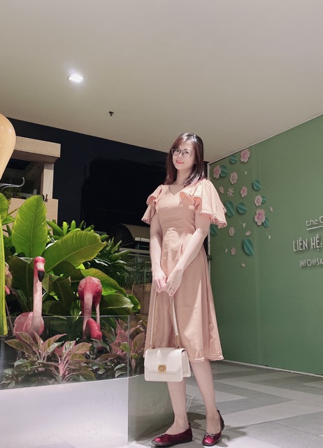 Đầm dự tiệc cổ tim viền ren 2 màu sang trọng