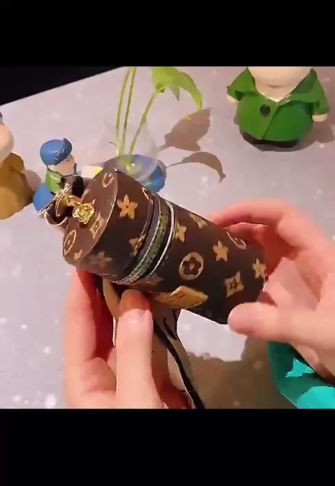 Móc khóa Túi siêu xinh - Móc khóa túi phối lụa đựng son, vật dụng nhỏ cho các nàng. | BigBuy360 - bigbuy360.vn