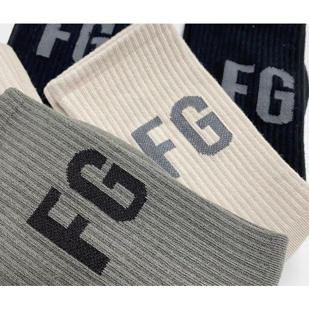 Vớ Tất FG, Vớ ESSENTIALS cao cổ Nam Nữ phong cách thể thao, trẻ trung, năng động.