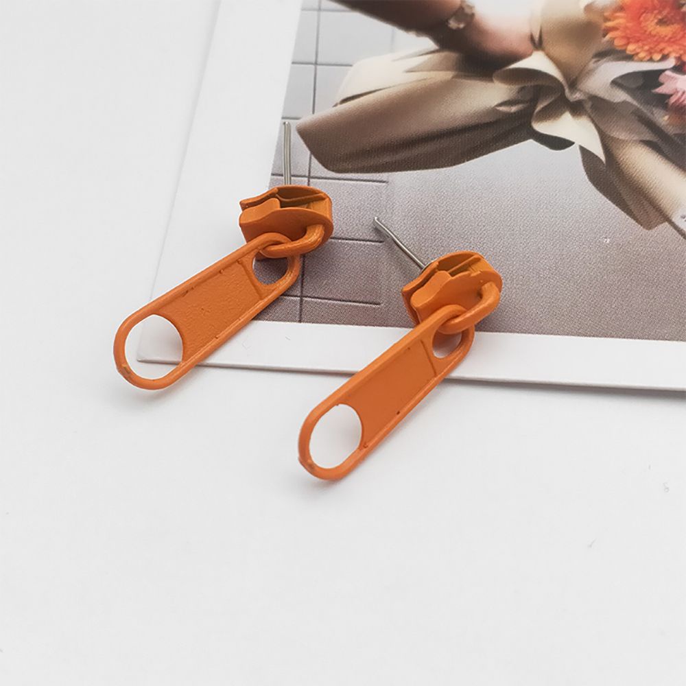 Khuyên tai SKJK bằng kim loại thiết kế khóa kéo dễ thương có nhiều màu phong cách Hàn Quốc