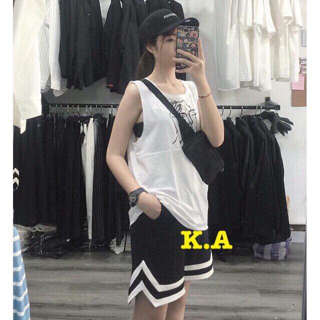 Quân đùi v hít hót siêu cute