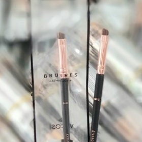 Cọ Chân Mày Đầu Cứng VACOSI - BR05 EYEBROW ANGLED