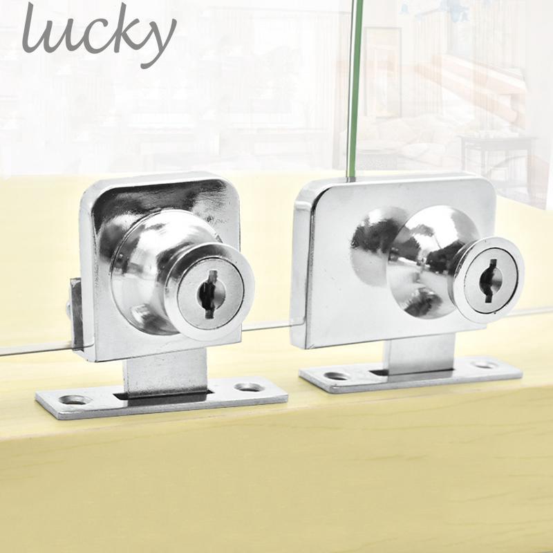 Ổ khóa cửa kính có 2 chìa tiện dụng