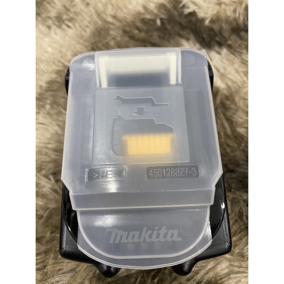 Pin Makita BL1830B 18V/3.0Ah chính hãng có led báo pin.BN.
