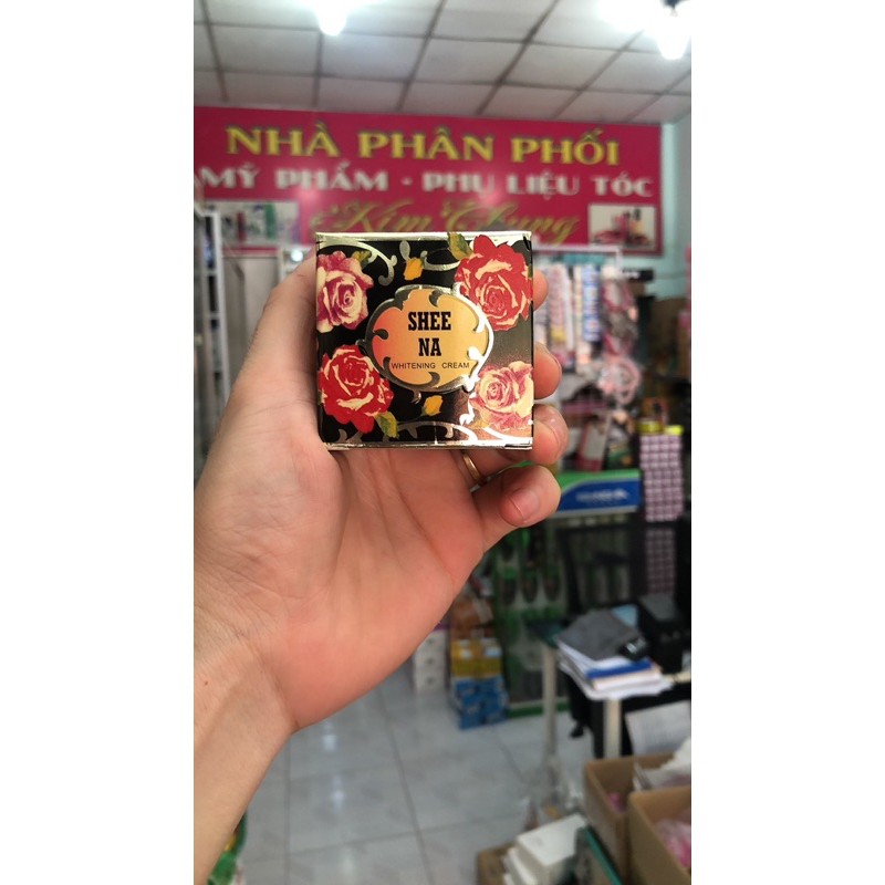 Hộp lẻ kem Bông Hồng đen Shee na whitening &amp; nourishing pearl cream