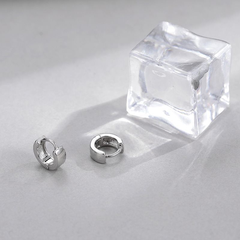 Khuyên Tai Đơn Giản Phong Cách Hip Hop