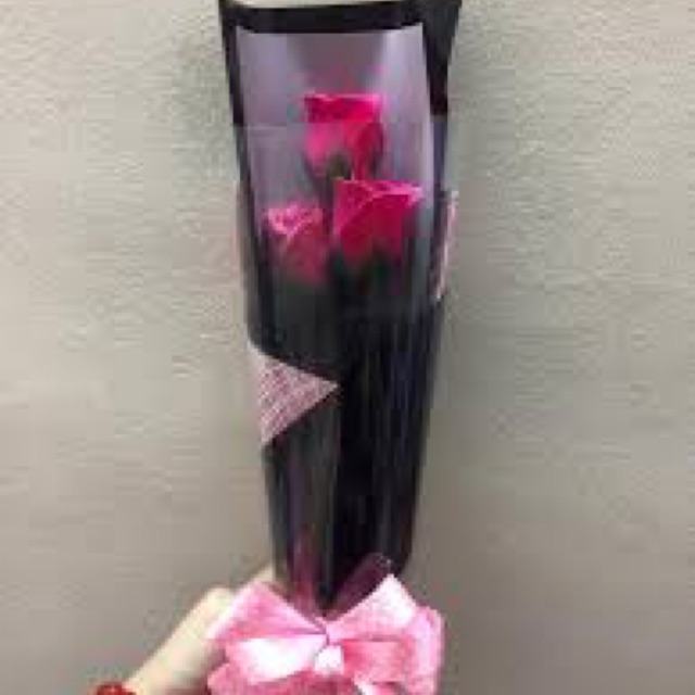 Bó 3 bông hồng sáp thơm