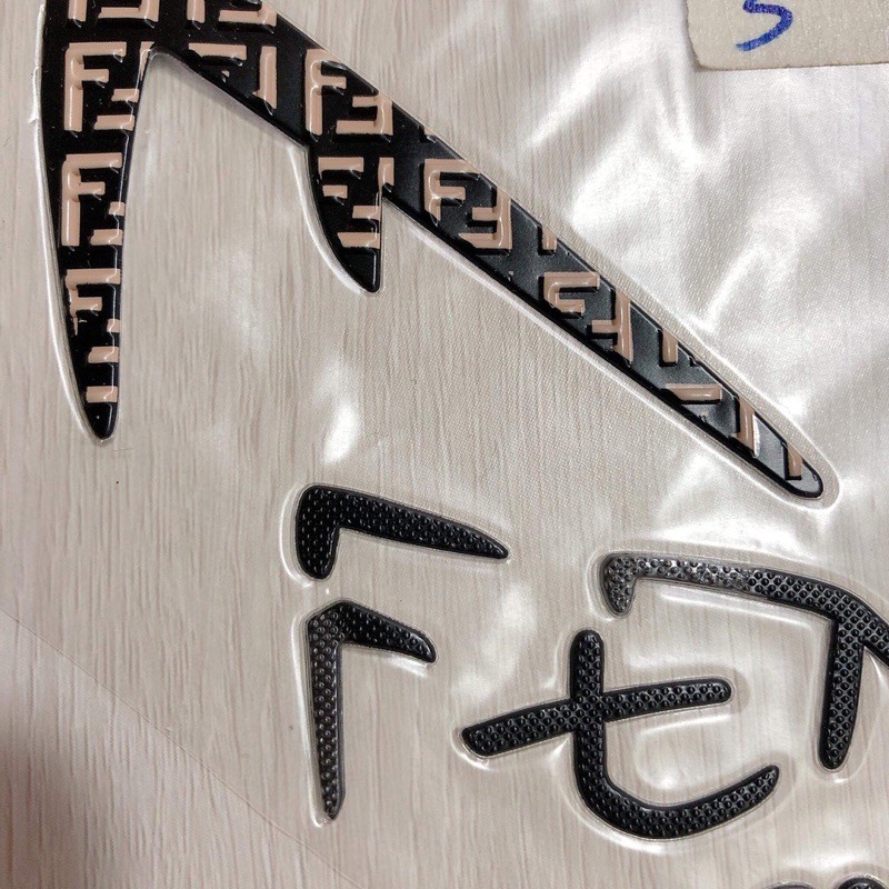 Sticker hình ủi nổi chữ logo 05