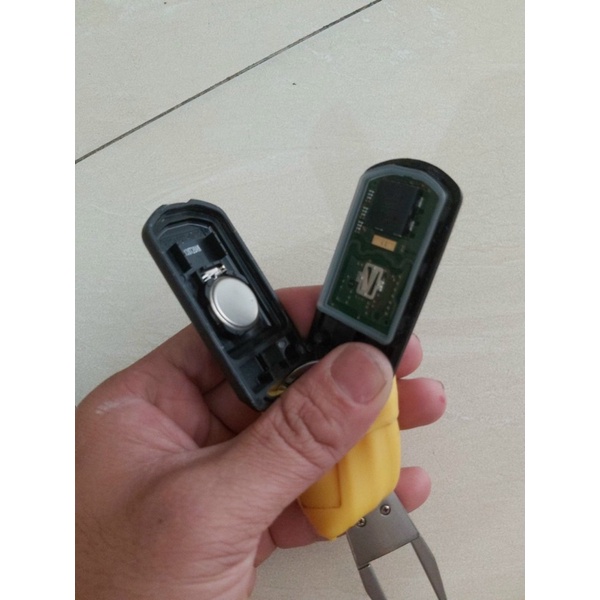 Pin Maxell CR2032 dung lượng đủ loại tốt dành thay pin remote, khóa smartkey