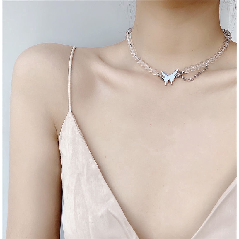 Dây chuyền xỏ hạt trong suốt phối mặt bướm thanh lịch