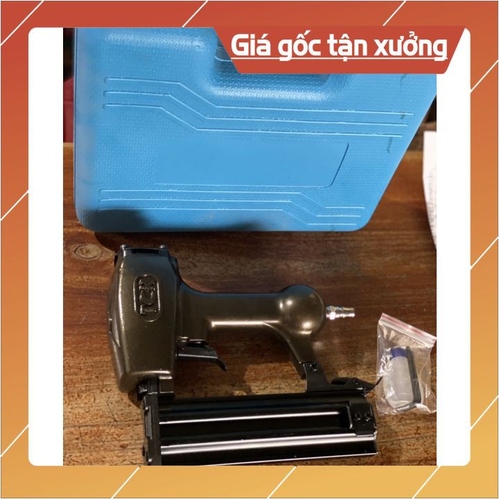 ❖GIÁ TỐT❖ Máy bắn gim F50 ✽ ưu điểm: nhỏ gọn, bền bỉ, dễ sử dụng ✽ chuyên dụng trong bắn gỗ, đồ gia dụng