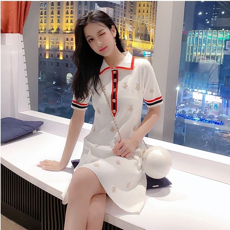 Váy dệt kim thêu hình con ong nhỏ thời trang, cổ áo POLO phiên bản Hàn Quốc mới, váy ngắn tay mỏng | BigBuy360 - bigbuy360.vn