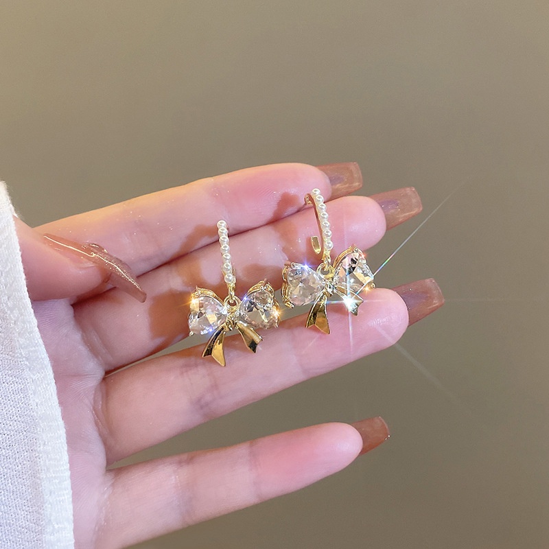 Bông Tai Mạ Bạc 925 Hình Chiếc Nơ Đính Ngọc Trai Thời Trang Hàn Quốc Cho Nữ