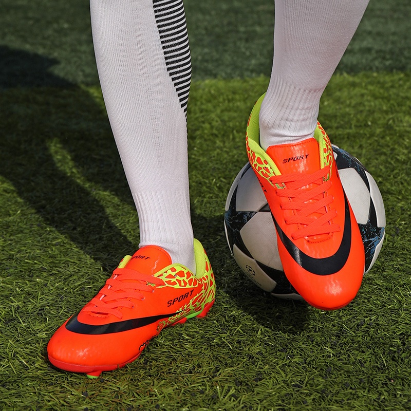 Kích thước:31-43 FG Giày bóng đá có mũi nhọn cao cho trẻ em , giày huấn luyện bóng đá sân cỏ nhân tạo cho thanh niên