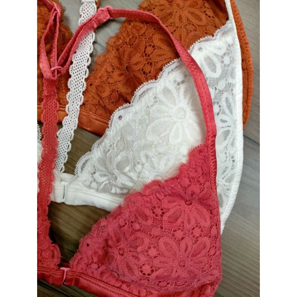 Áo ngực ren cài trước không gọng,mút mỏng, bralette Vic-hàng xuất
