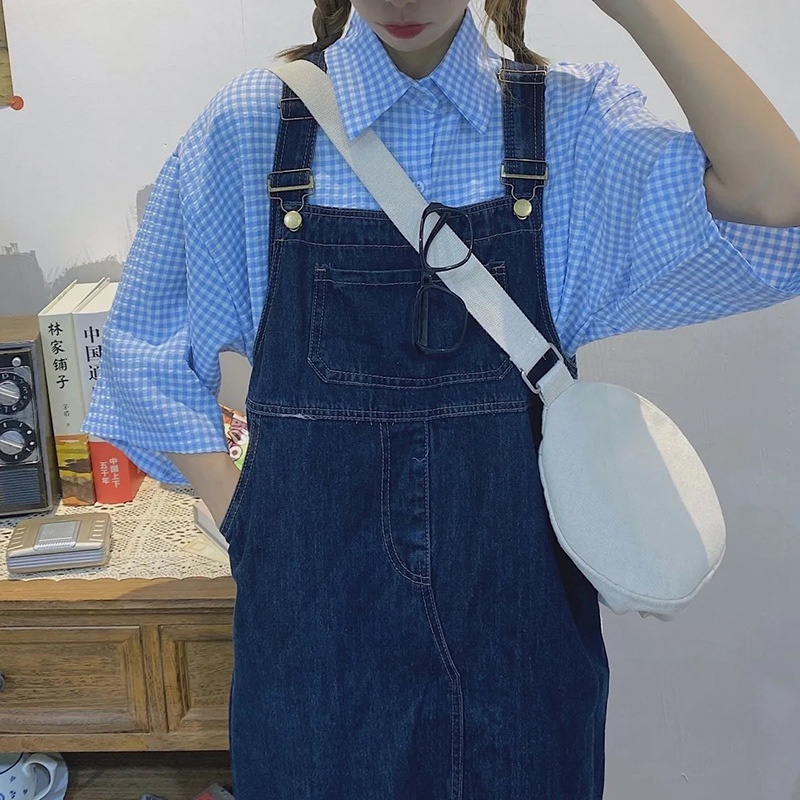 Chân váy yếm IELGY denim màu xanh dương đậm cổ điển cho nữ