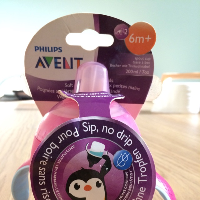 Bình tập uống nước Avent 6m+ 200ml