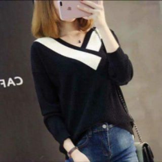 Áo len cổ V