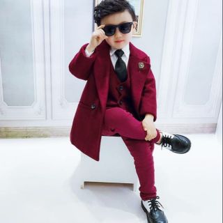 Set vét dạ siêu chơi cho các bé trai xuất Hàn 😍😍 Set gồm 1 quần 1 gile 1 áo khoác✌✌ Size từ 90 đến 140 nhé các mẹ 😘😘
