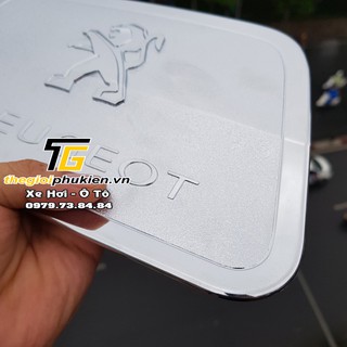 Peugeot 2008 - ốp nắp bình xăng mạ crom