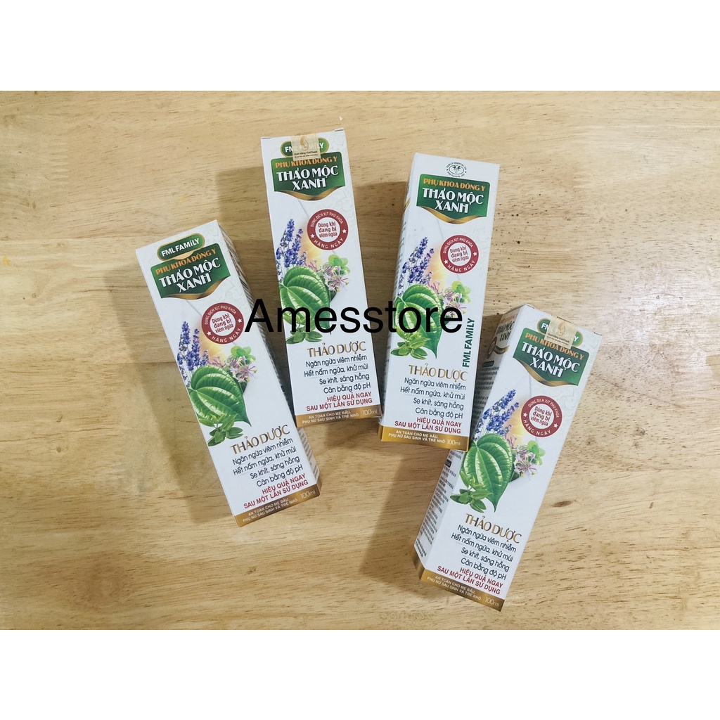 Dung Dịch Xịt Phụ Khoa Đông Y THẢO MỘC XANH FAMILY 100ML