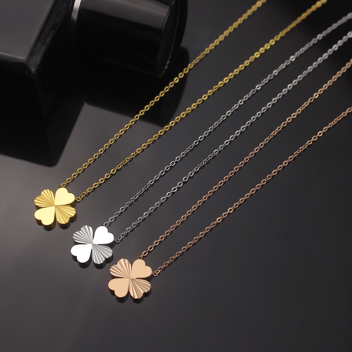 Dây chuyền nữ titan cao cấp cỏ 4 lá chạm chiếu lấp lánh siêu đẹp, bền màu, đem lại may mắn cho người đeo