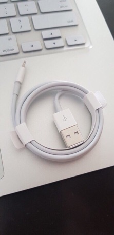 củ cáp iphone zin đóng hộp