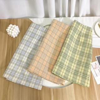 Chân váy caro phong cách cổ điển hợp thời trang cho nữ
