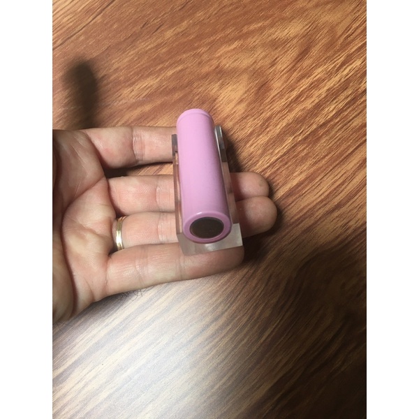 Đế giữ pin cho anh em gọt đít pin