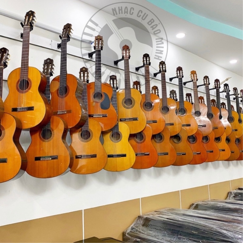 Giá treo đàn guitar, violon,ukulele gắn vô tường loại tốt