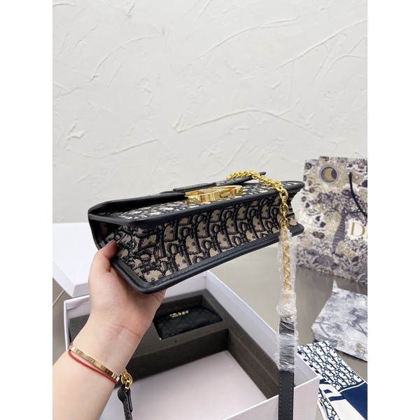 Túi D montaigne chain size 25