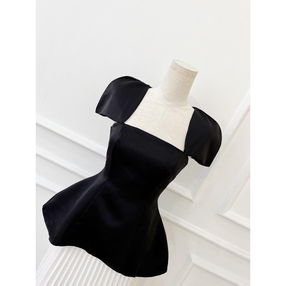 Áo peplum cổ vuông tay búp sang xịn mịn