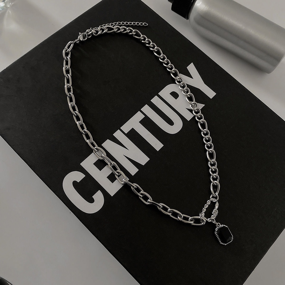 Vòng Cổ Choker Mặt Vuông Màu Đen Đính Đá Zircon Ngọt Ngào Thời Trang Cho Nữ