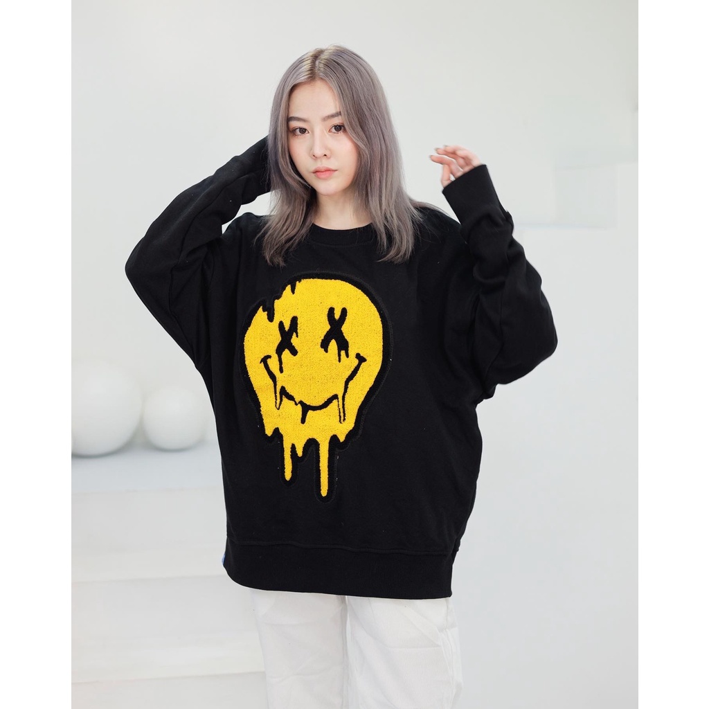 [T] Áo Sweater Giáng Sinh Nỉ Form Rộng Sweater Yellow Face Gonz - Màu Đen | BigBuy360 - bigbuy360.vn