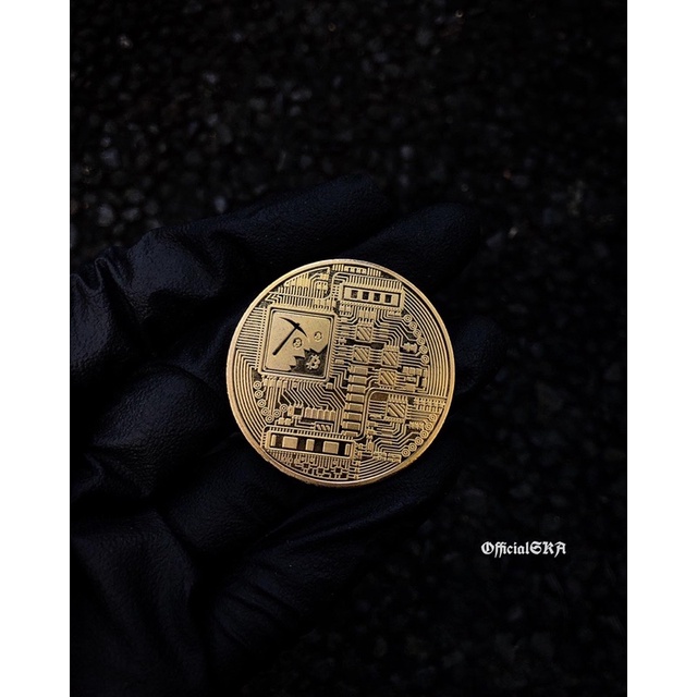 Đồng Xu Bitcoin Màu Vàng Titan Cao Cấp