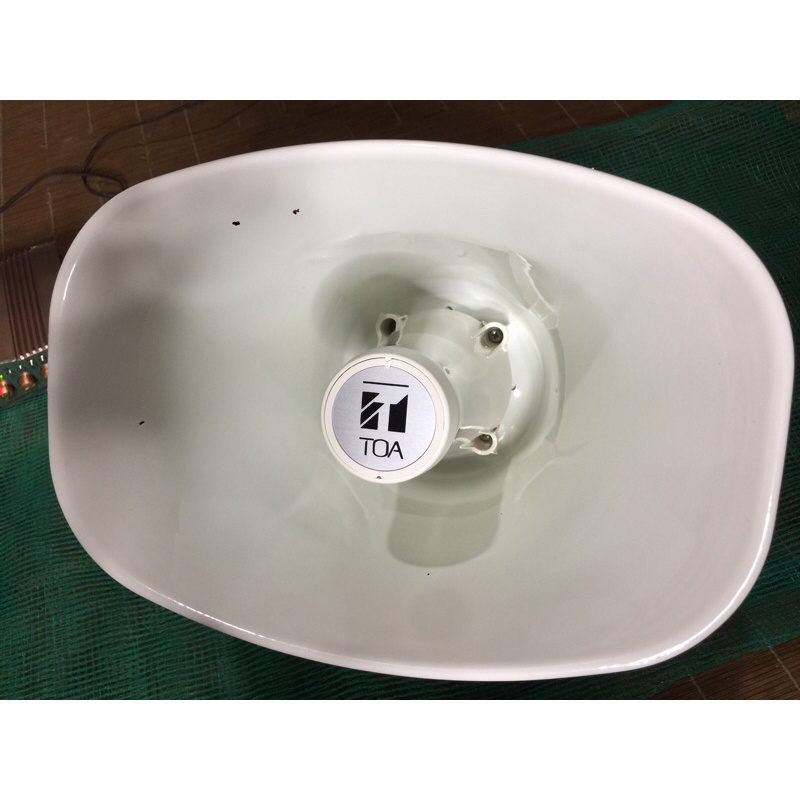 Loa nén loa phóng 30W không biến áp TOA SC-630.