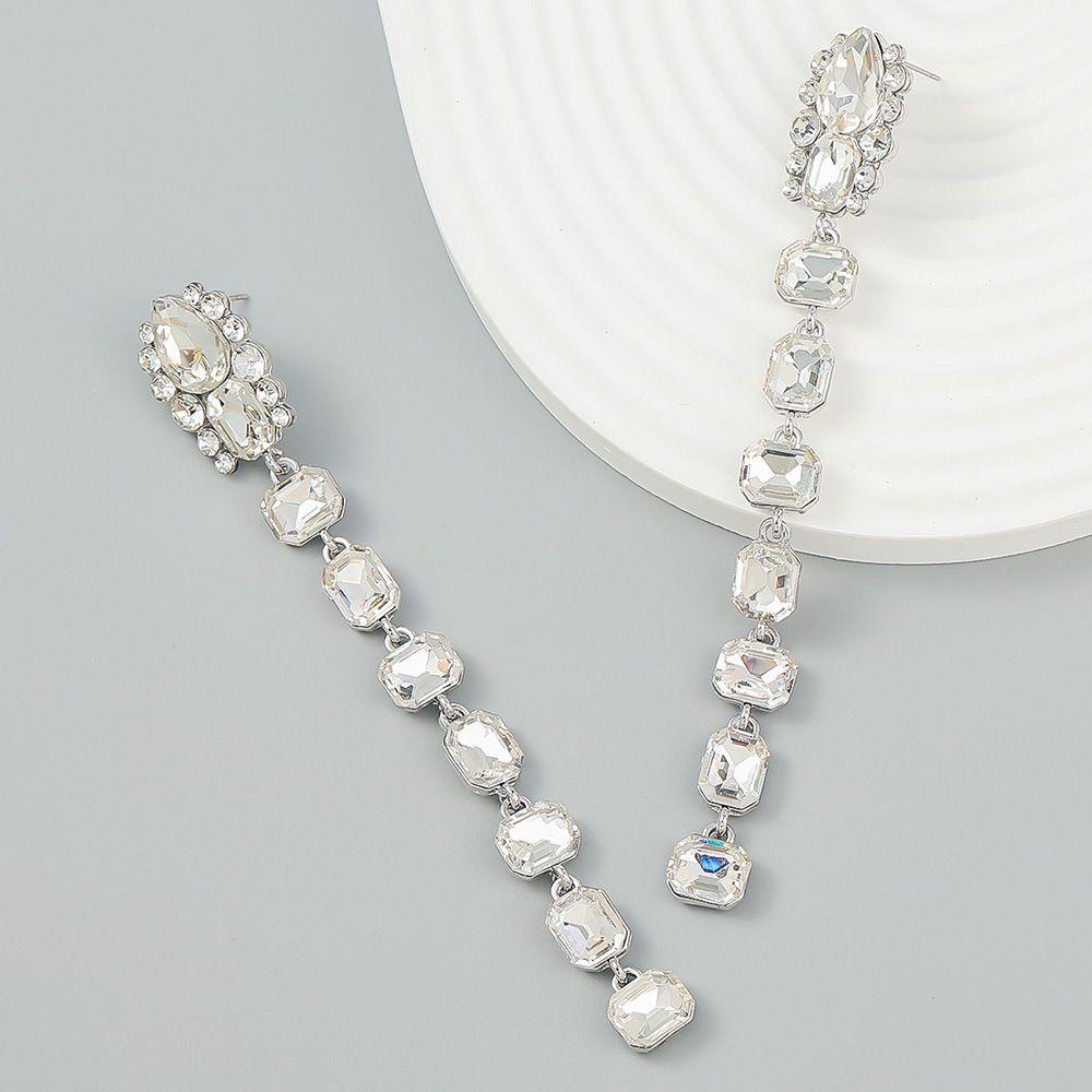 Hoa Tai Dáng Dài Phối Tua Rua Thời Trang Cho Nữ