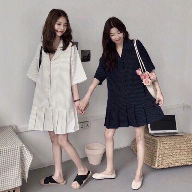 Đầm suông cổ vest đuôi xếp li